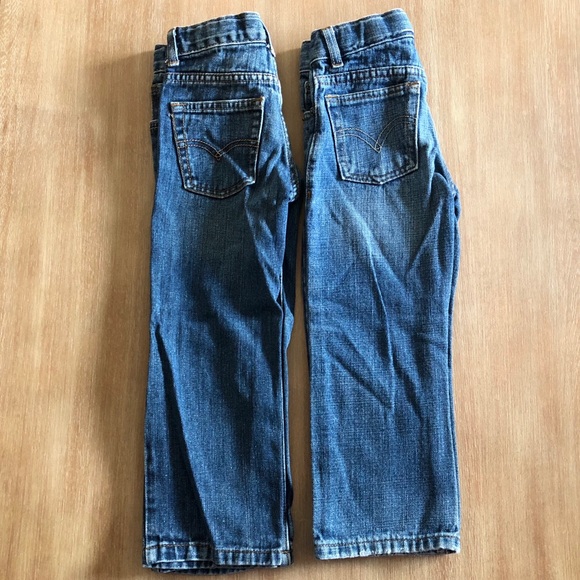 🆕 Listing!!! 2 pairs of Levi’s - Picture 3 of 8
